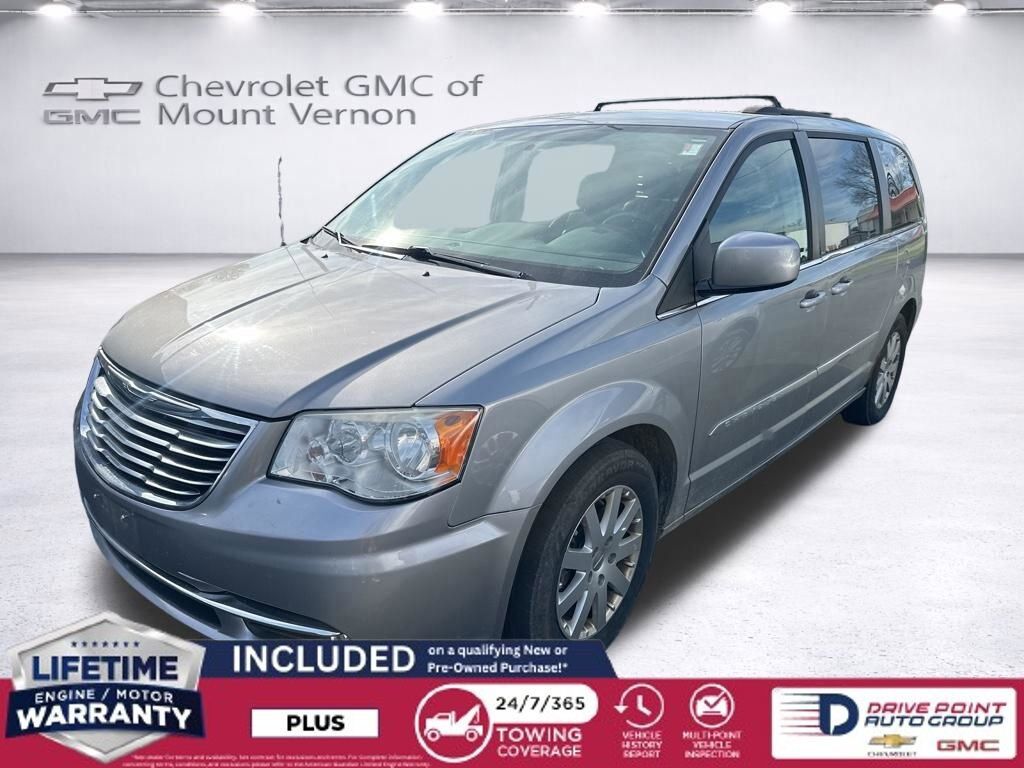 2013 CHRYSLER Town and Country
