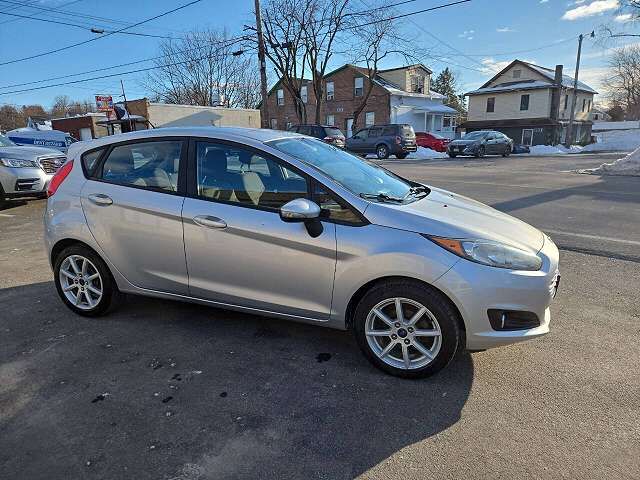 2016 FORD Fiesta