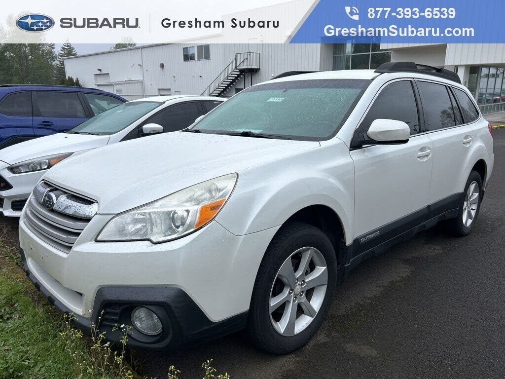 2013 SUBARU Outback