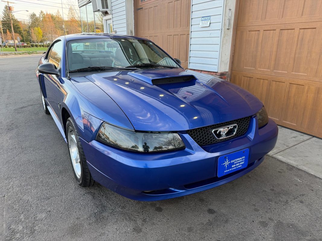 2004 FORD Mustang