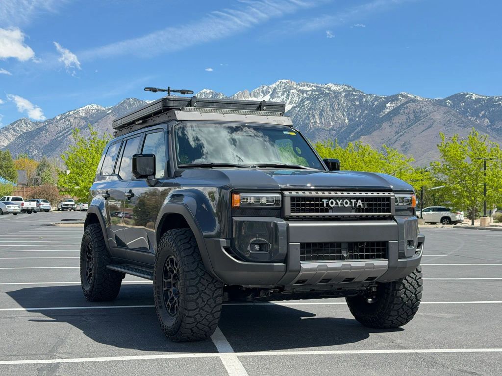 2025 TOYOTA Land Cruiser