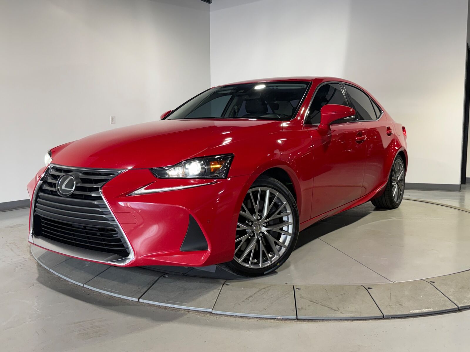 2018 LEXUS IS