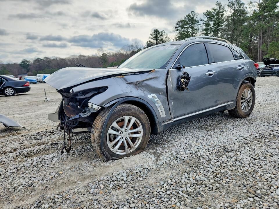 2017 INFINITI QX70
