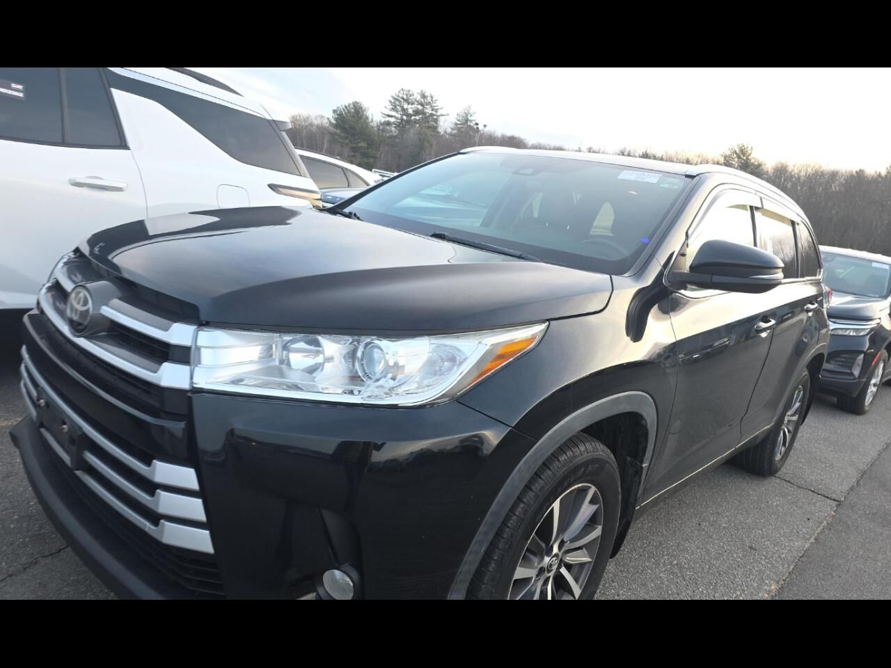 2017 TOYOTA Highlander