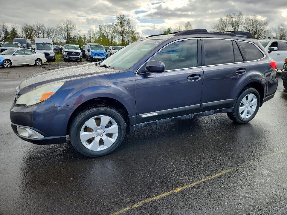 2011 SUBARU Outback