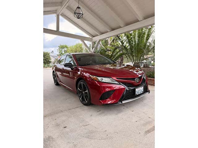 2018 TOYOTA Camry