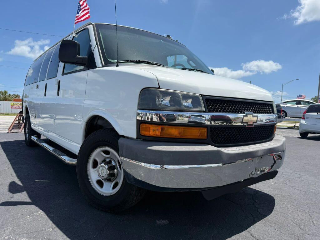 2016 CHEVROLET Express