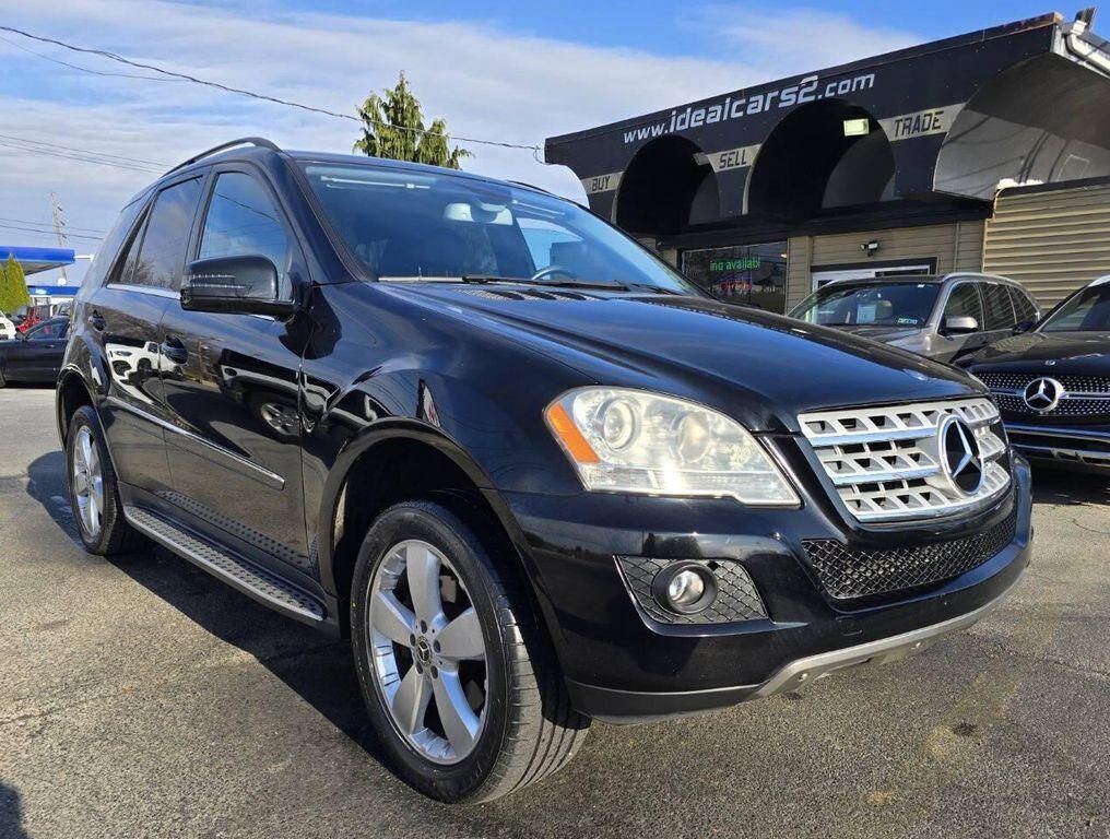 2010 MERCEDES-BENZ M-Class