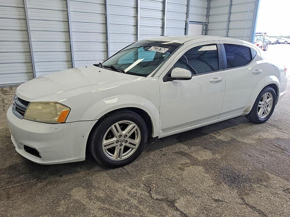 2013 DODGE Avenger