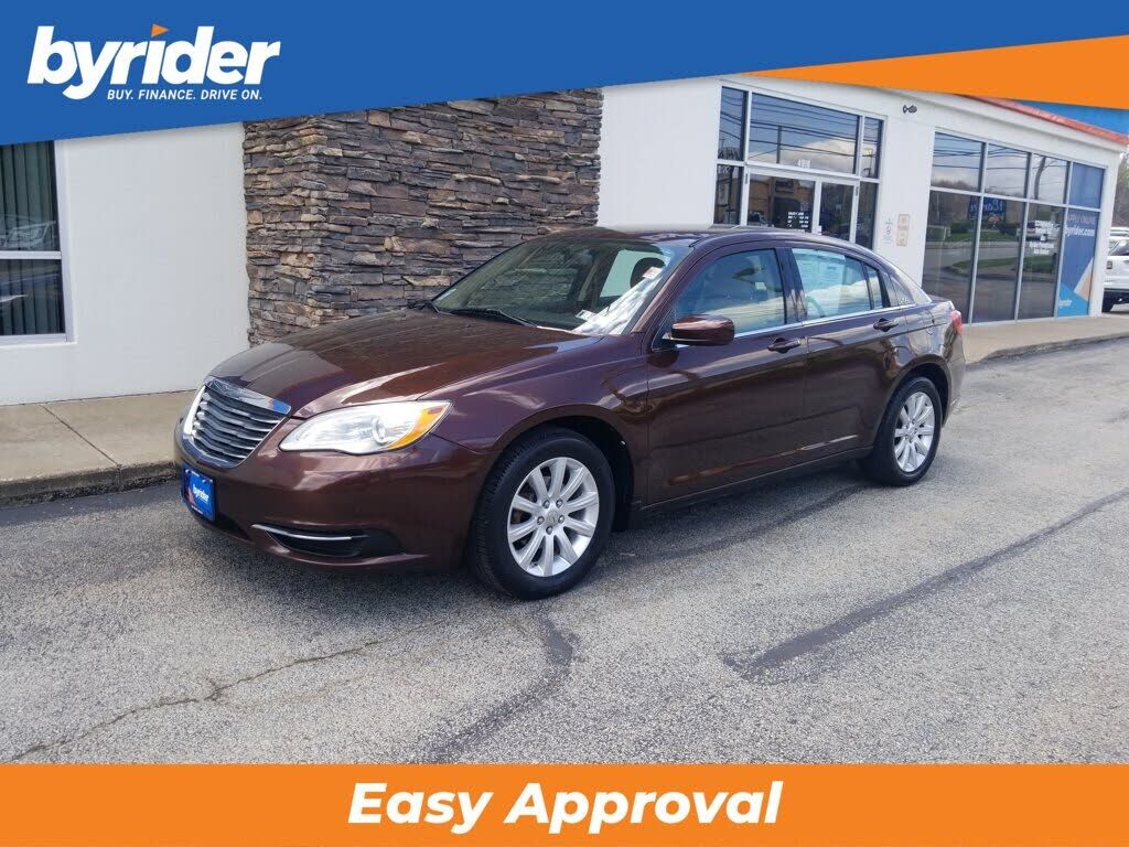 2013 CHRYSLER 200