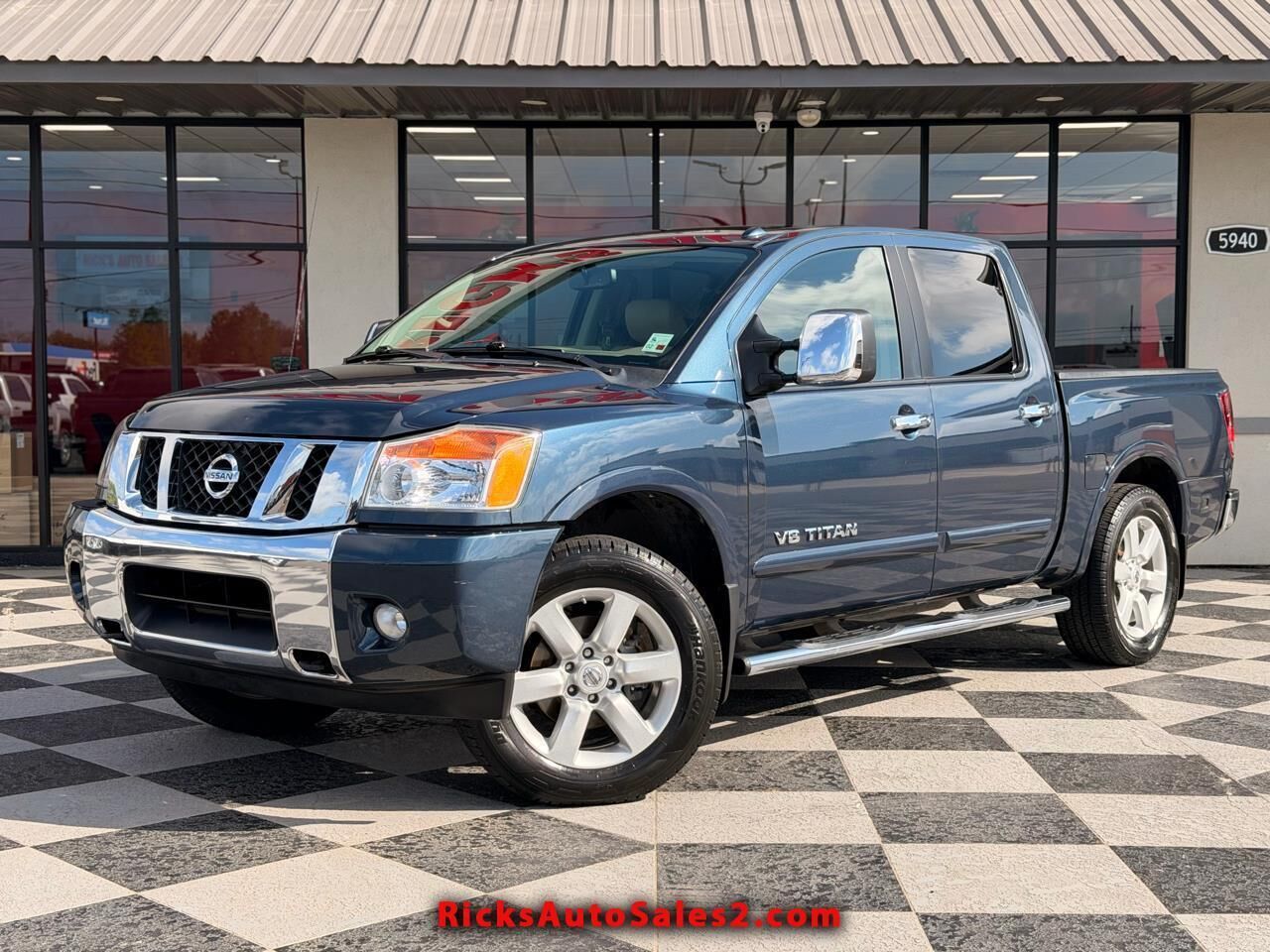 2015 NISSAN Titan