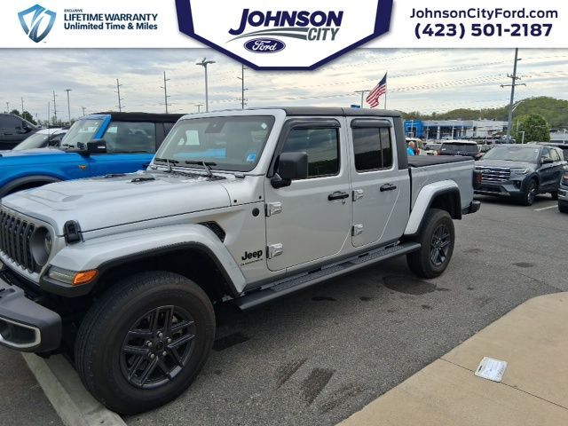 2024 JEEP Gladiator