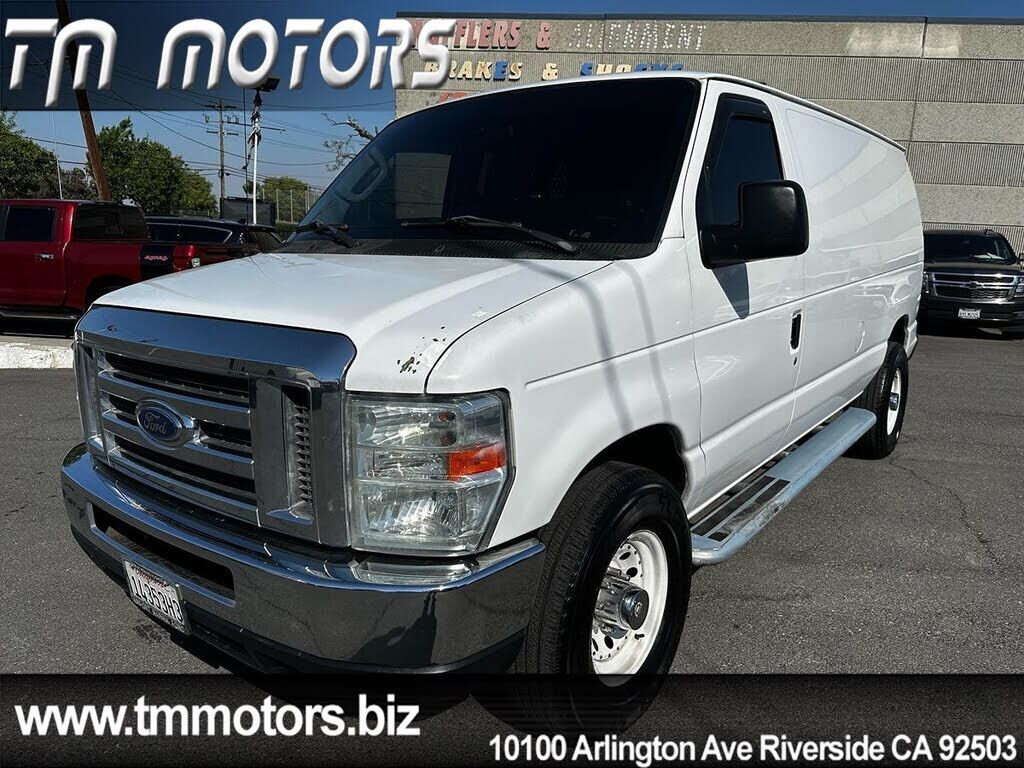 2011 FORD E-250