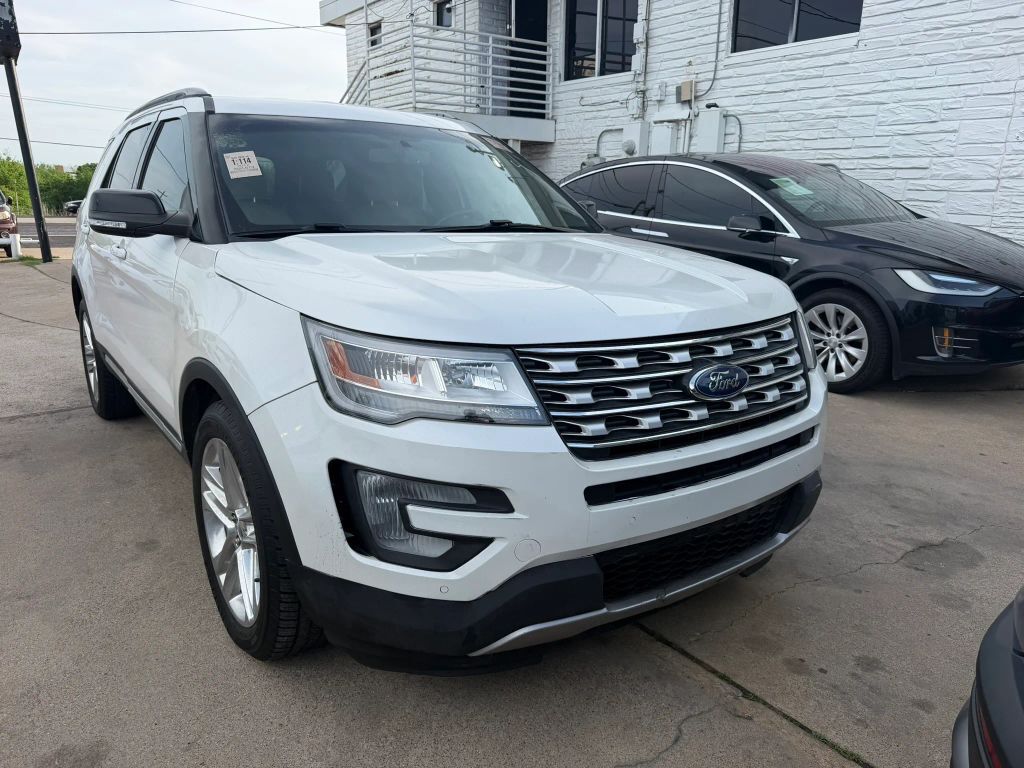 2017 FORD Explorer
