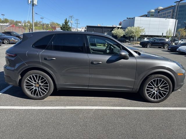 2020 PORSCHE Cayenne