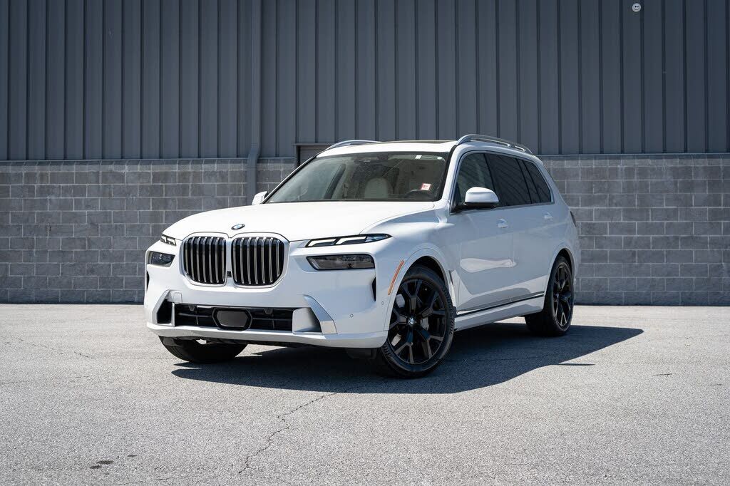 2023 BMW X7