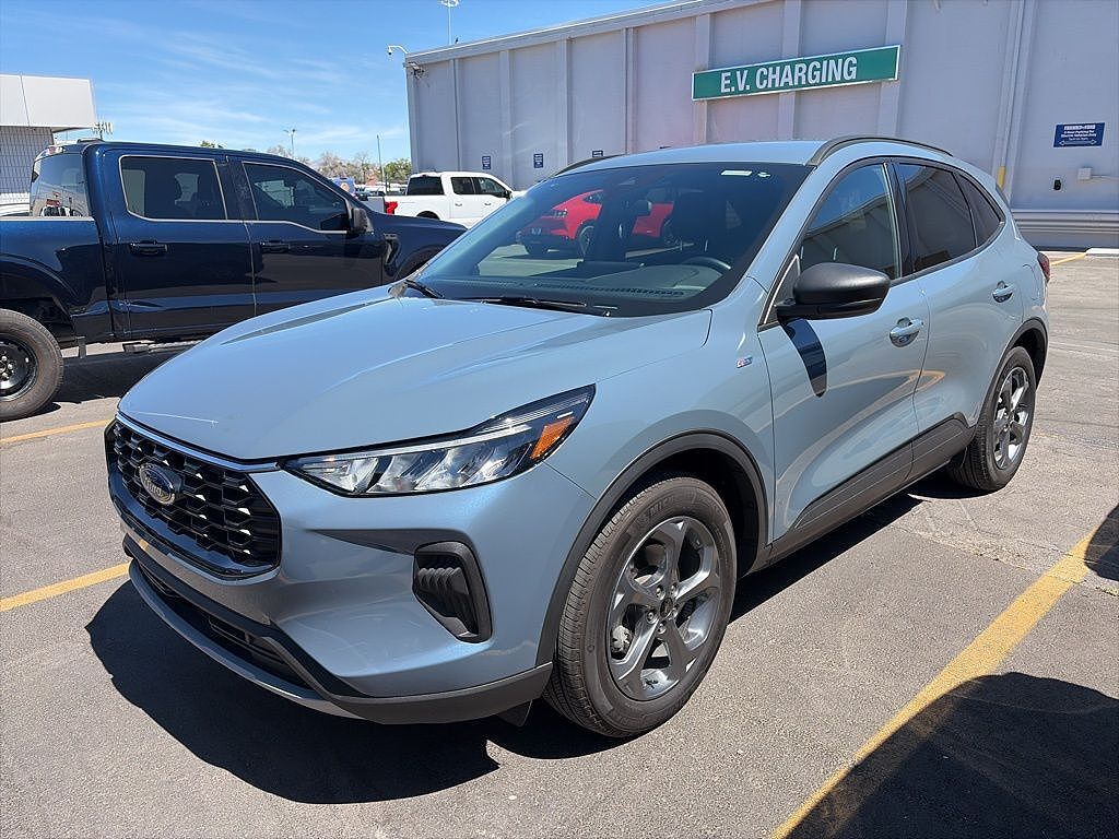 2025 FORD Escape