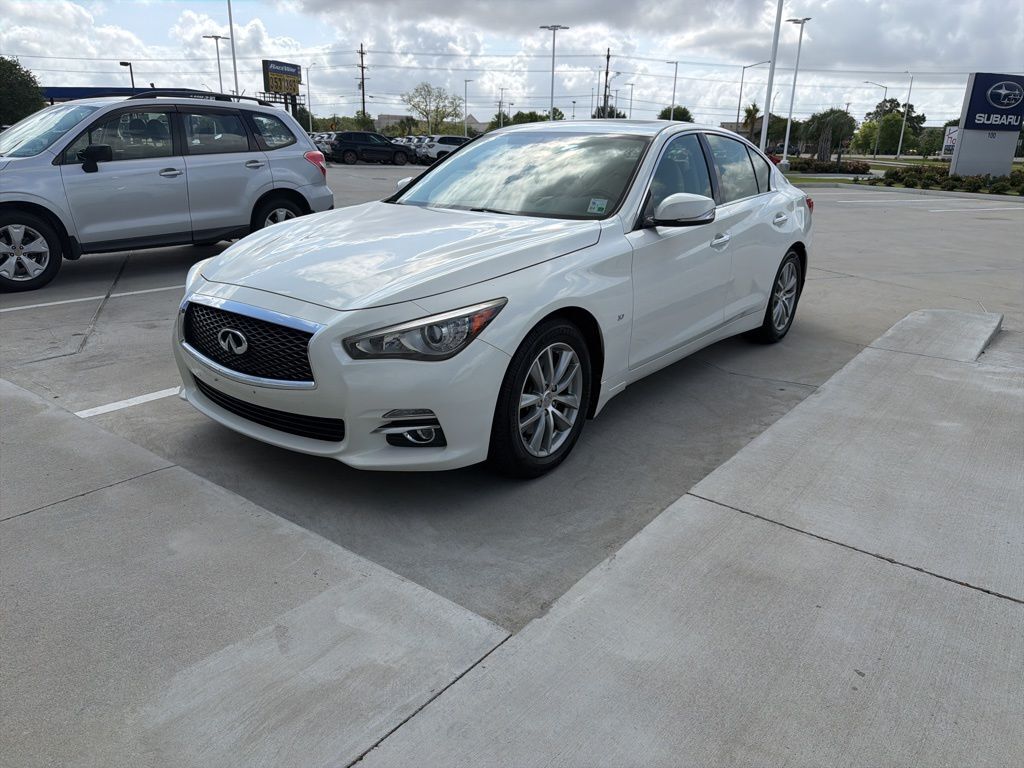2015 INFINITI Q50
