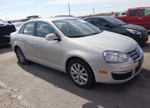 2010 VOLKSWAGEN Jetta