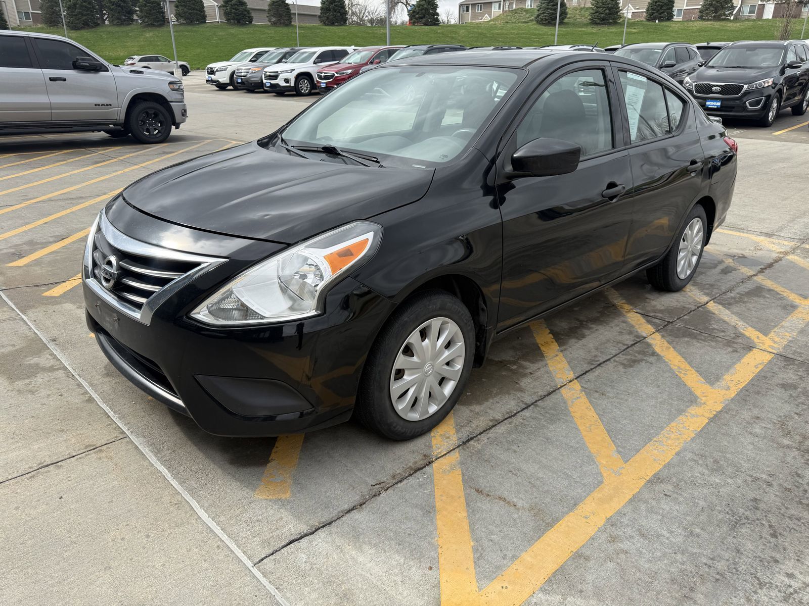 2017 NISSAN Versa