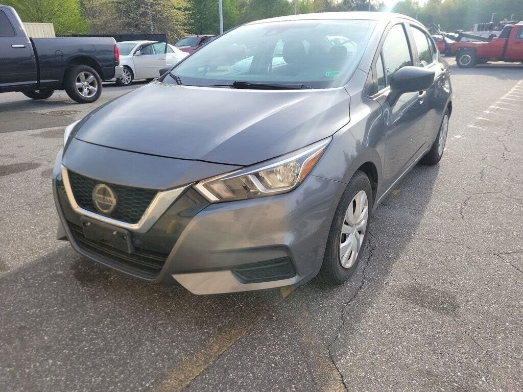 2020 NISSAN Versa