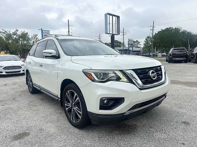 2017 NISSAN Pathfinder