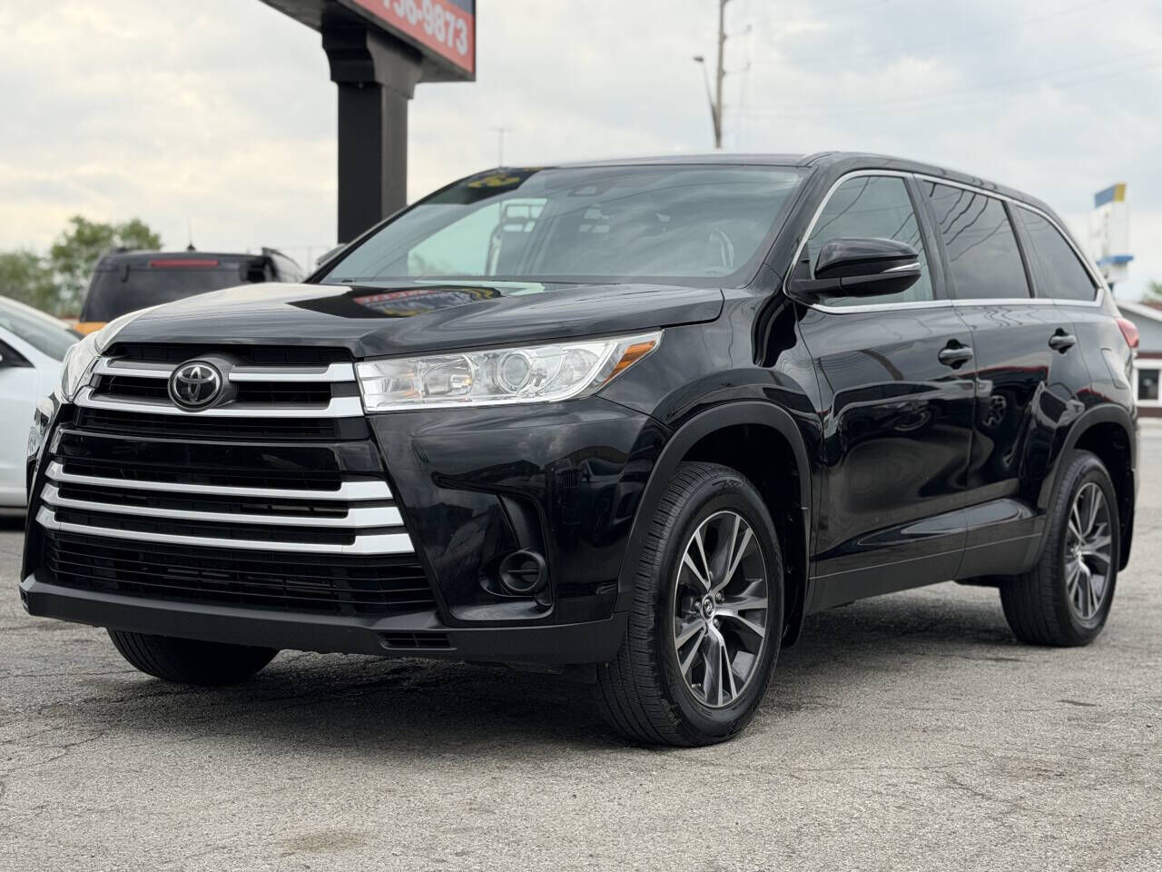 2019 TOYOTA Highlander