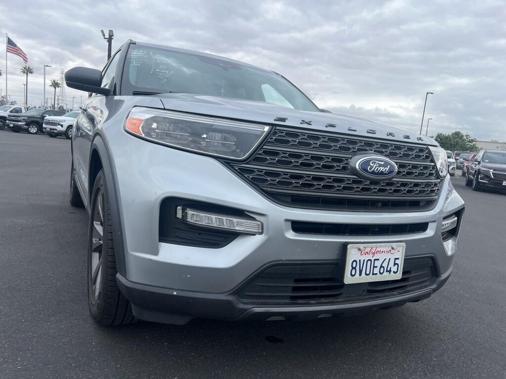 2021 FORD Explorer