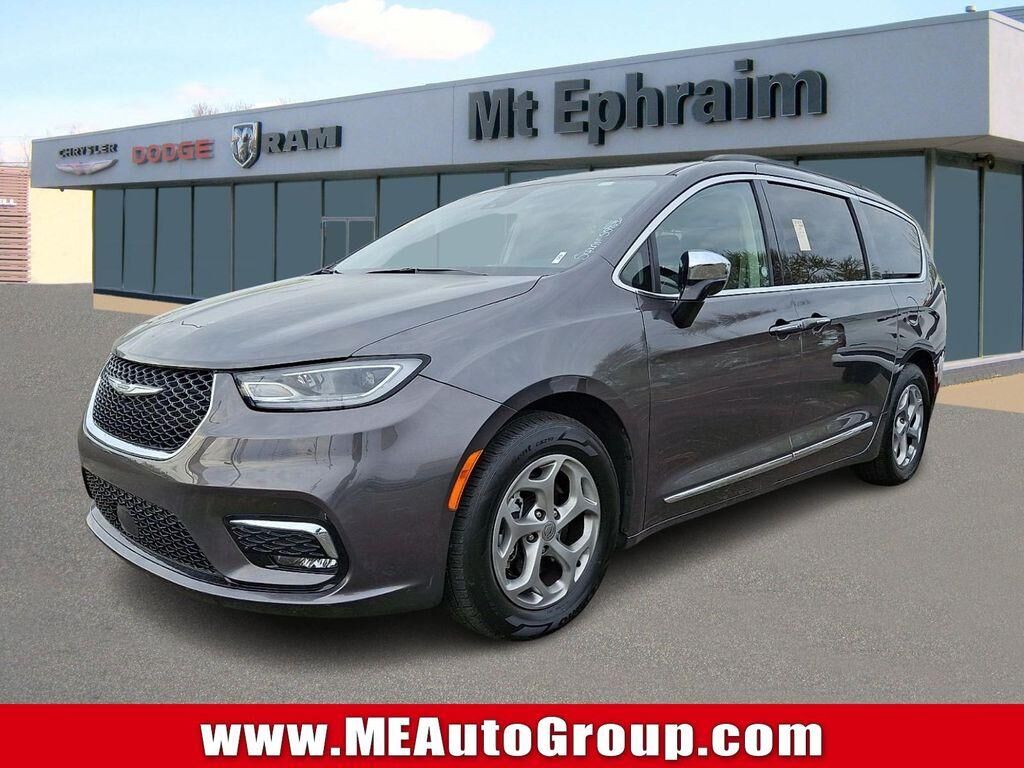 2023 CHRYSLER Pacifica