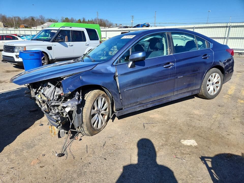 2017 SUBARU Legacy