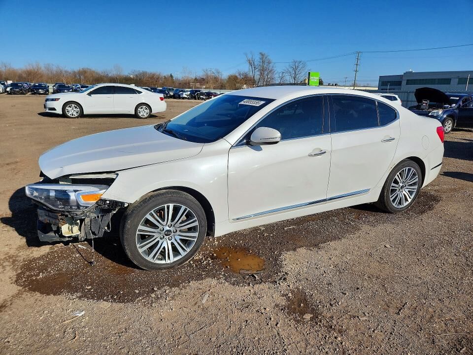 2016 KIA Cadenza