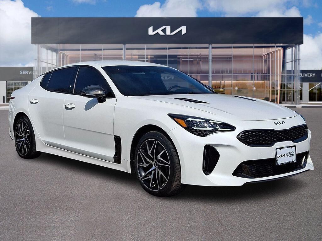 2023 KIA Stinger