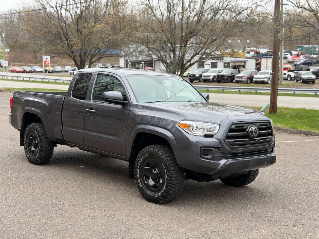 2019 TOYOTA Tacoma