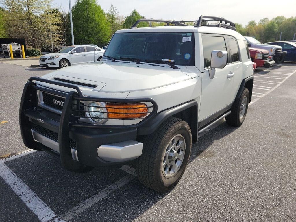 2012 TOYOTA FJ Cruiser