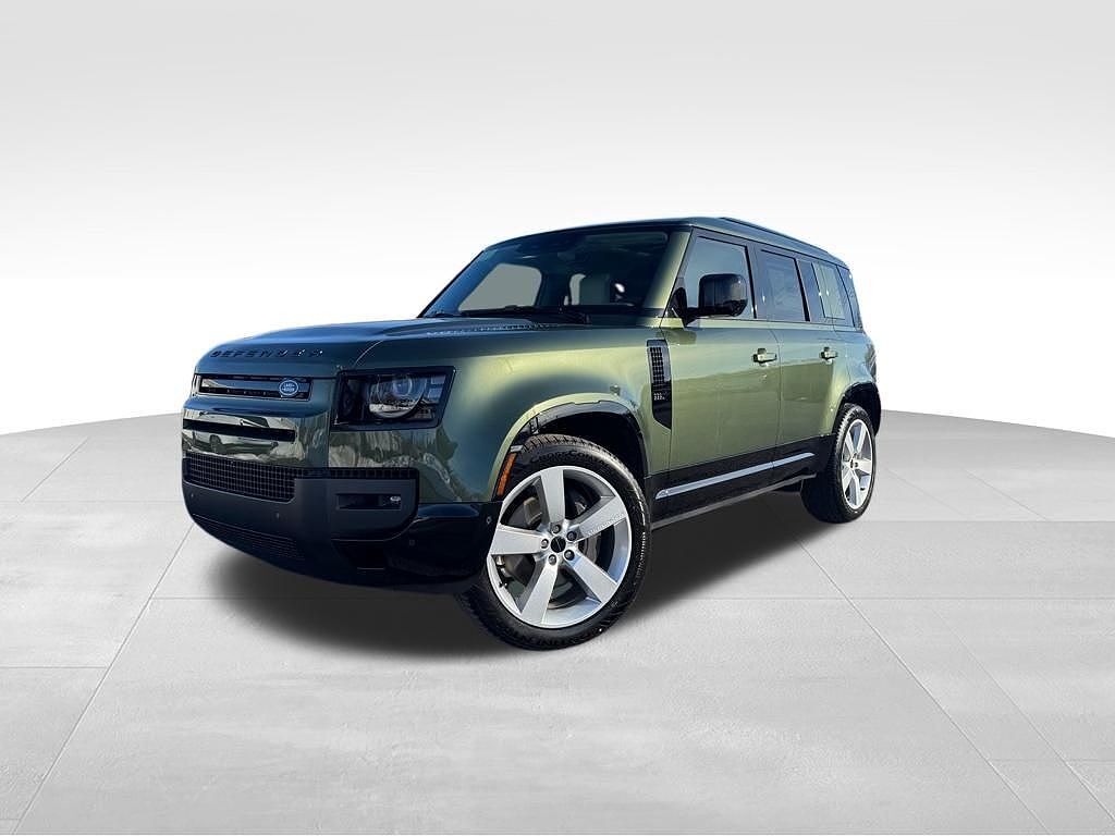 2026 LAND ROVER Defender