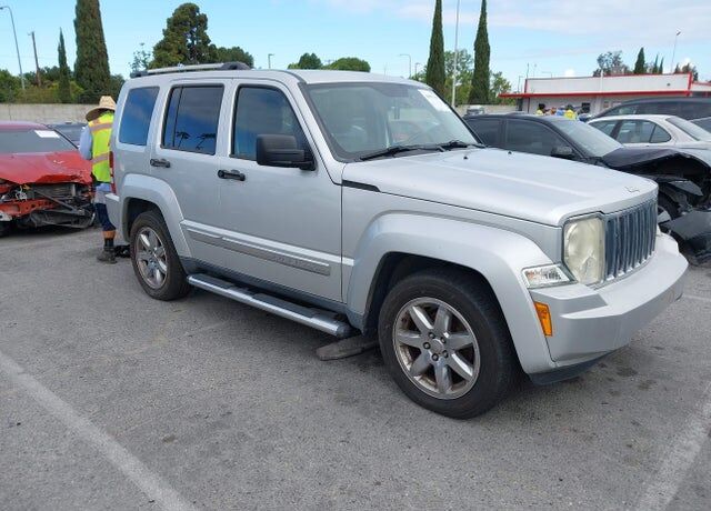 2009 JEEP Liberty