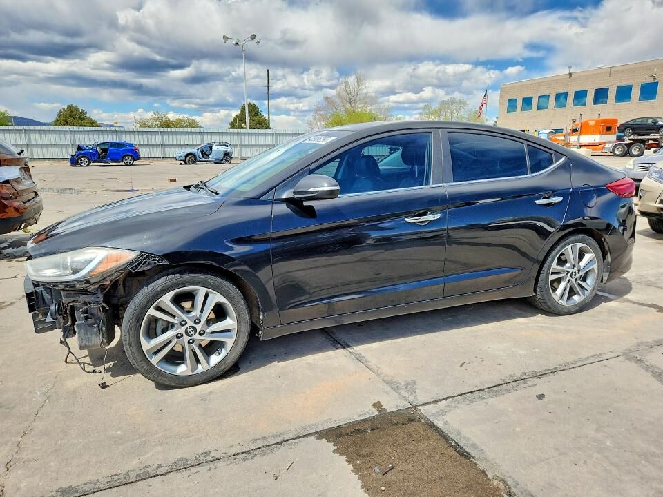 2017 HYUNDAI Elantra