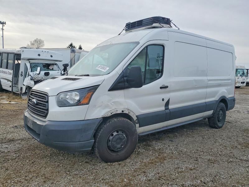 2015 FORD Transit