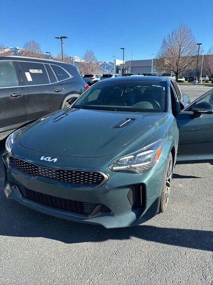 2022 KIA Stinger