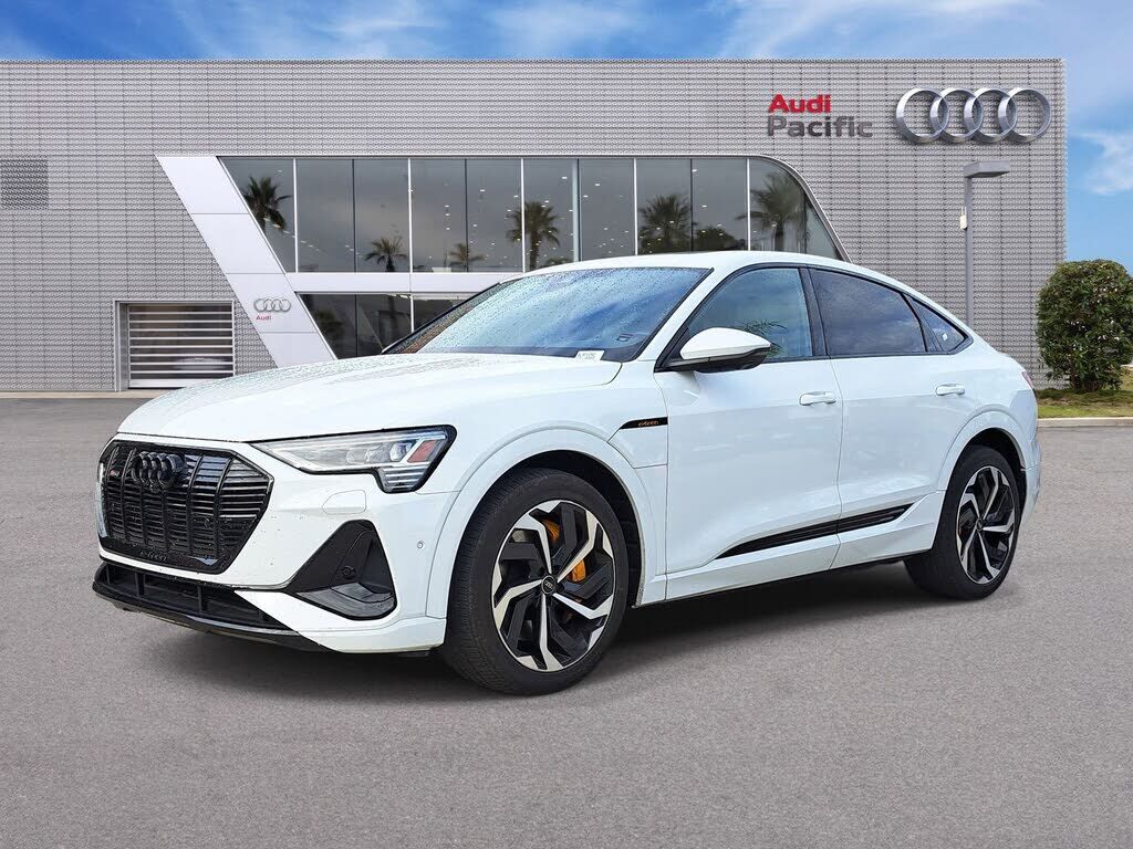 2023 AUDI e-tron