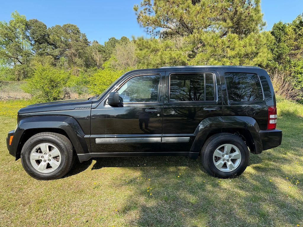 2011 JEEP Liberty