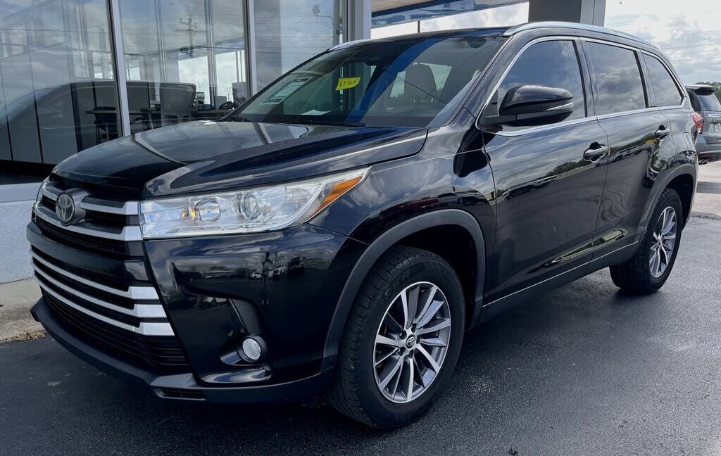 2019 TOYOTA Highlander