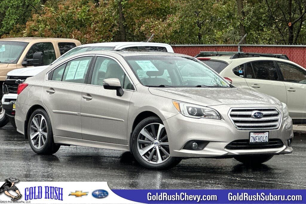 2016 SUBARU Legacy