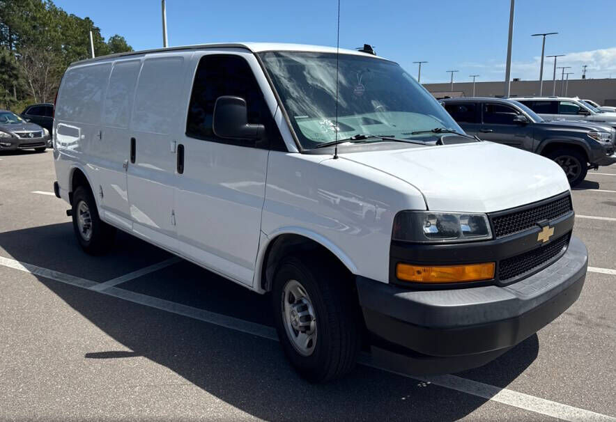 2020 CHEVROLET Express
