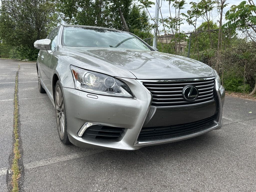 2017 LEXUS LS