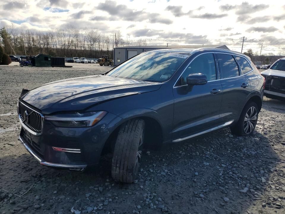 2022 VOLVO XC60