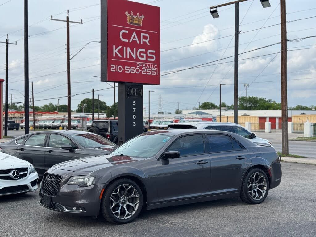 2018 CHRYSLER 300