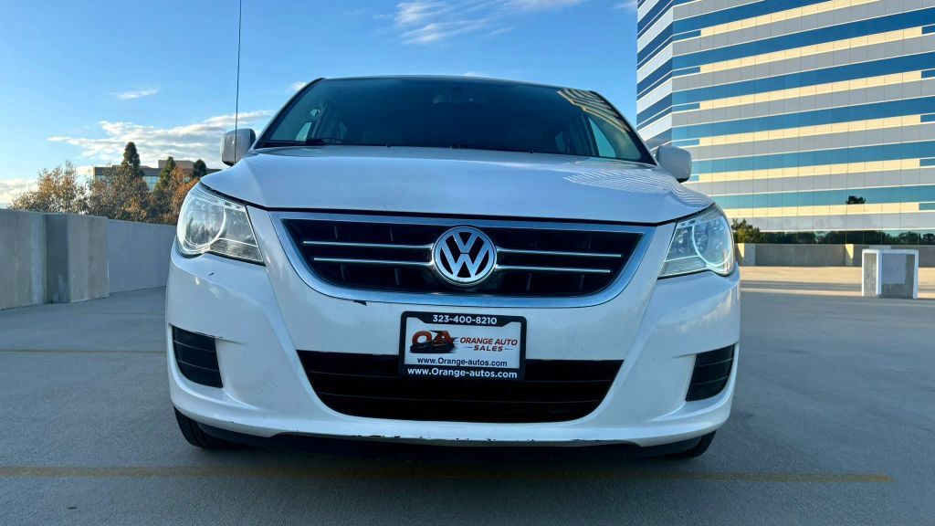 2010 VOLKSWAGEN Routan