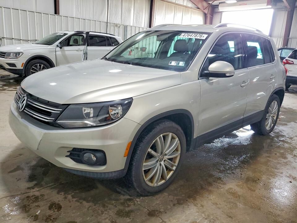 2015 VOLKSWAGEN Tiguan