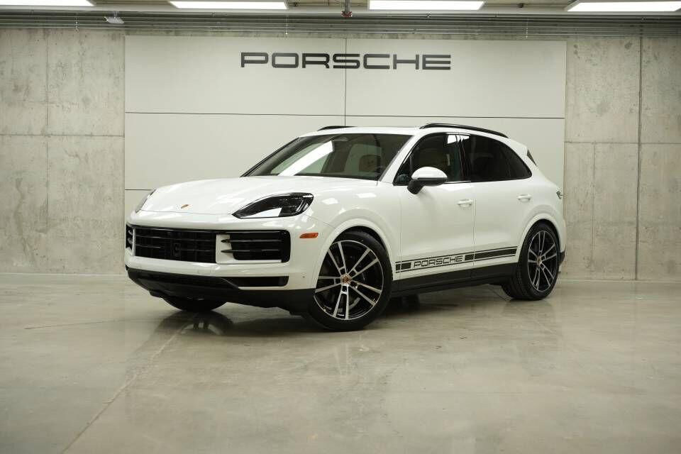 2026 PORSCHE Cayenne